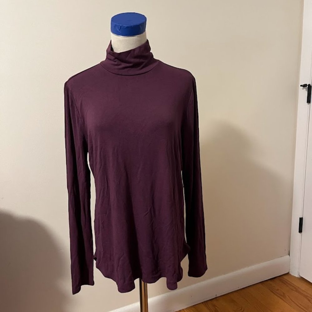 Mock Neck purple Knit shirt